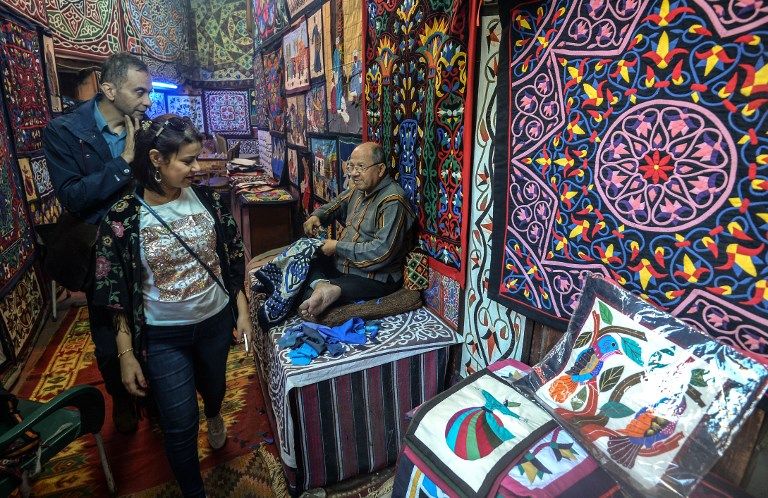 شارع "الخيامية" في القاهرة