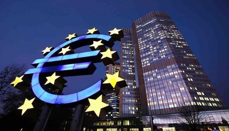المركزي الأوروبي يبقي على السياسة النقدية