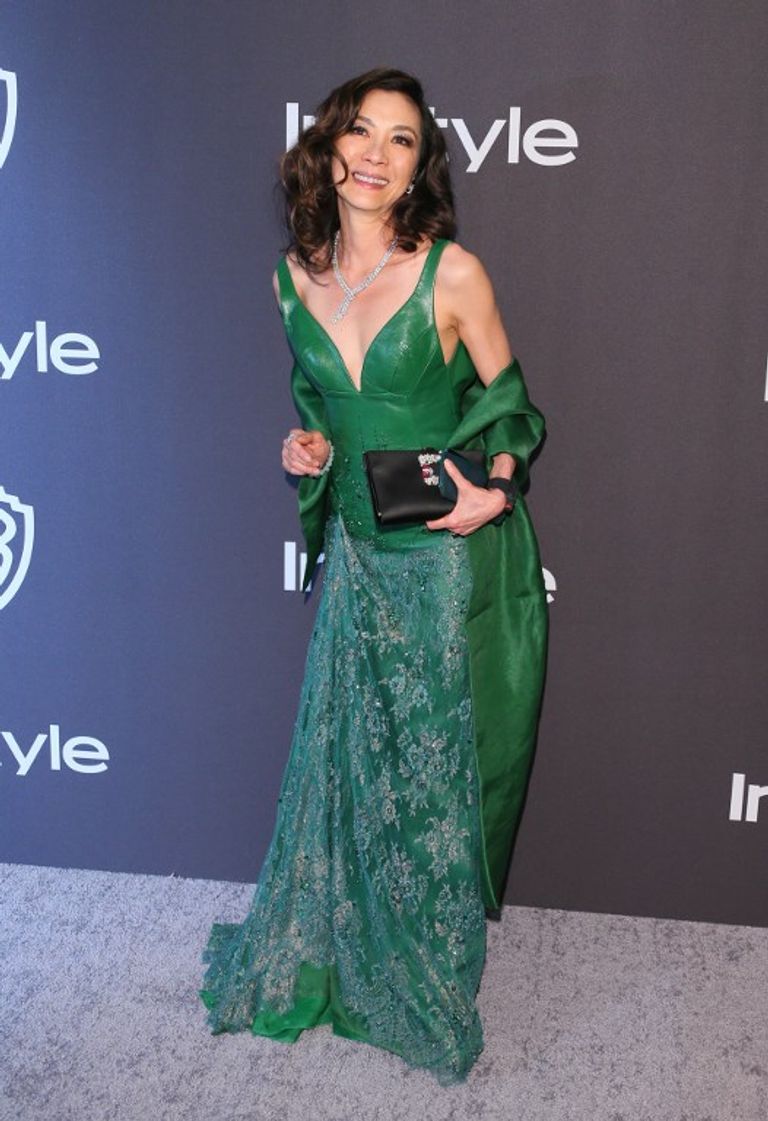 الفنانة الماليزية ميشيل يوه إحدى دور السينما الماليزية