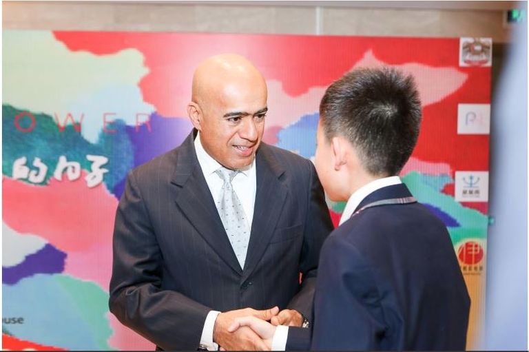 السفير الإماراتي وعقيلته بين المشاركين في الفعالية