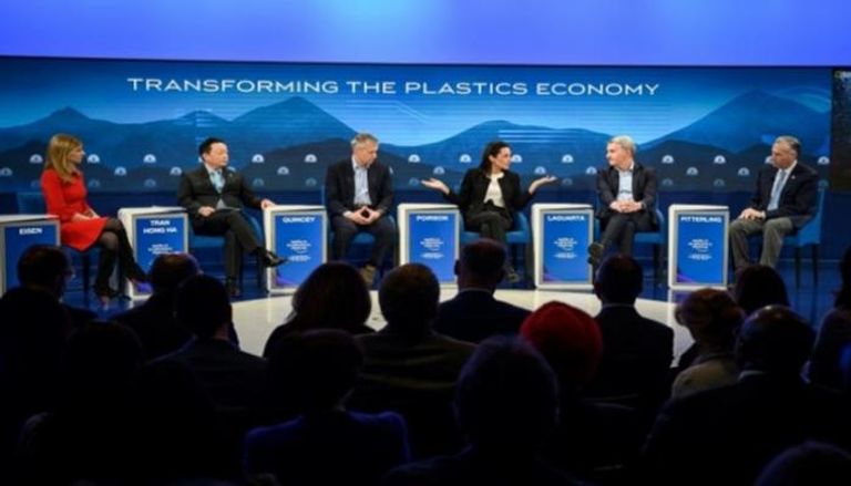 ورشة عمل حول البلاستيك بالمنتدى الاقتصادي العالمي في دافوس