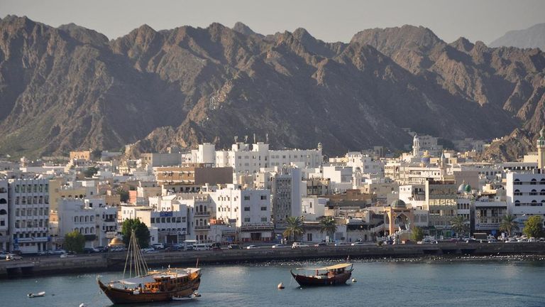 طقس السبت: أمطار رعدية بالسعودية.. وتحذير من انهيارات ثلجية في لبنان