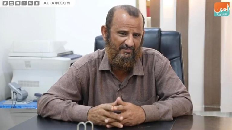 الطفل اليمني عماد الذي فقد ساقيه بسبب ألغام الحوثي