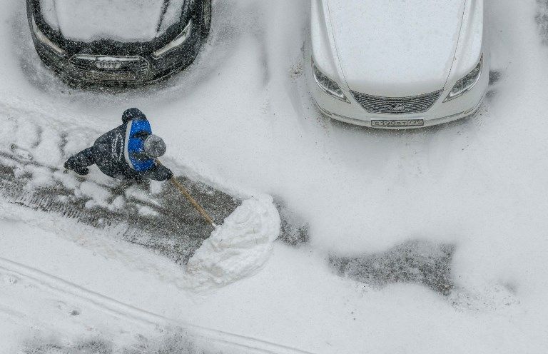 الثلوج تكسو العاصمة الروسية موسكو