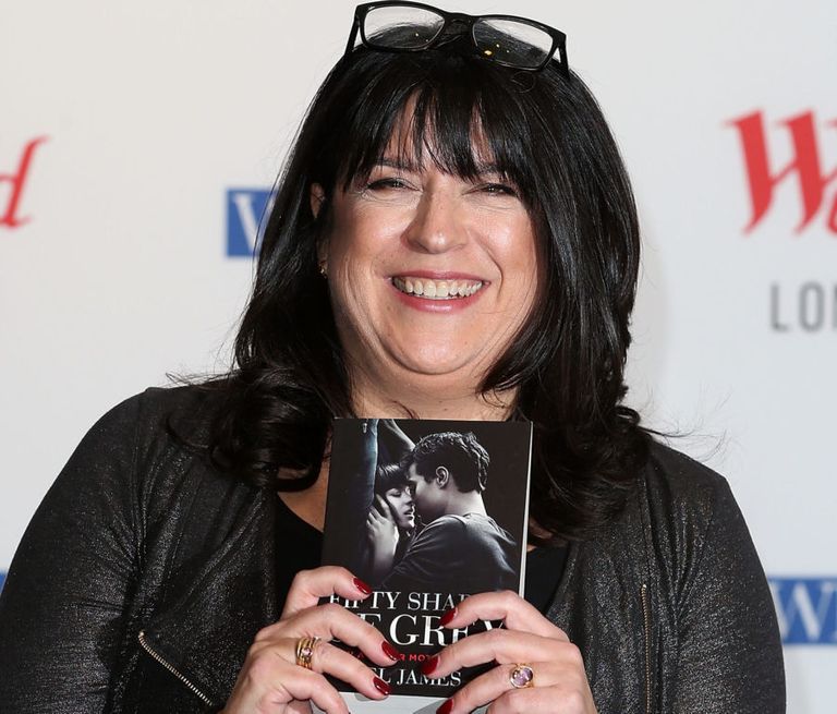 إي إل جيمس، مؤلفة سلسلة روايات "50 ظلا لجراي"