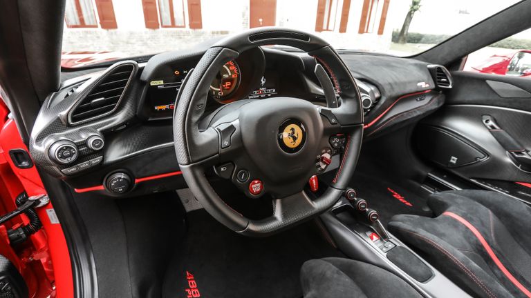 موديل فيراري 488 Pista