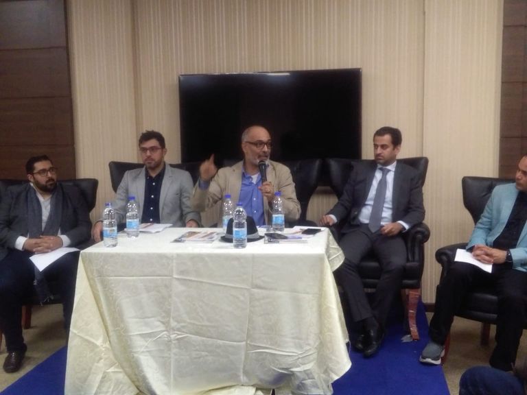 جانب من ندوة الروائي الراحل إسماعيل فهد إسماعيل