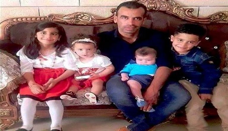 الشهيد نعسان وأسرته إحدى المستوطنات الإسرائيلية