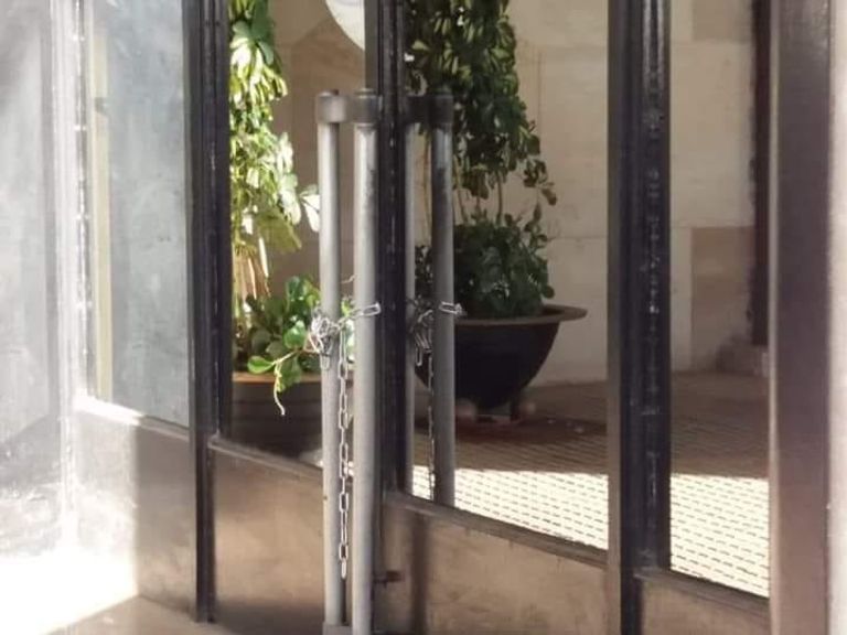 غلق البرلمان الجزائري الرئيس الجزائري عبد العزيز بوتفليقة - أرشيفية