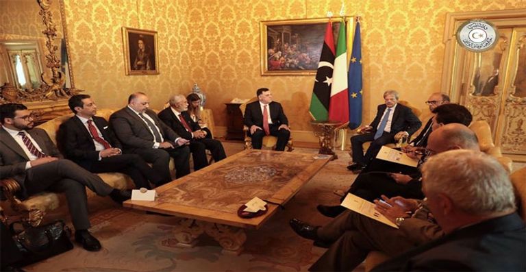اجتماع سابق لرئيس الوزراء الإيطالي مع حكومة الوفاق الليبية الصراع الفرنسي الإيطالي في أفريقيا