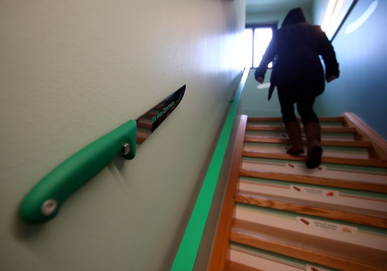 محتويات غرف الفندق على هيئة نقانق