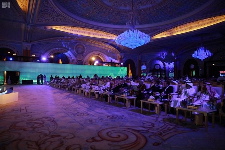 السعودية تطلق أضخم برنامج للصناعة الوطنية بقيمة 427 مليار دولار السعودية تطلق أضخم برنامج للصناعة الوطنية بقيمة 427 مليار دولار