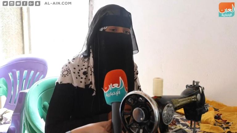 نازحات الحديدة.. مهنة الخياطة لمواجهة محنة الانقلاب الحوثي