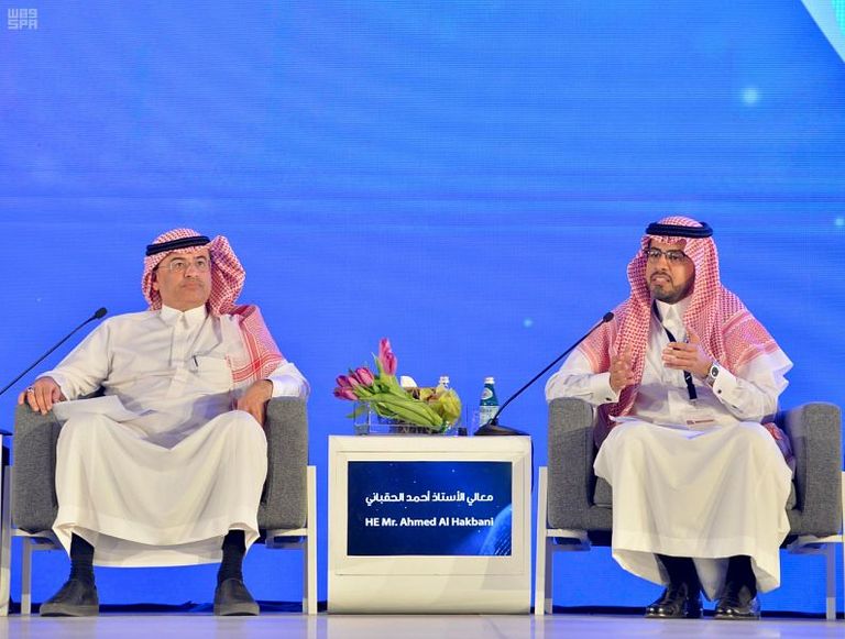 فعاليات جلسة حوارية مع رؤساء قطاعات التمكين بالسعودية