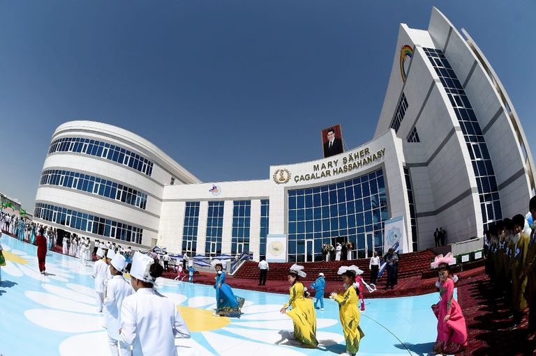 الشيخ خليفة بن زايد آل نهيان، رئيس دولة الإمارات