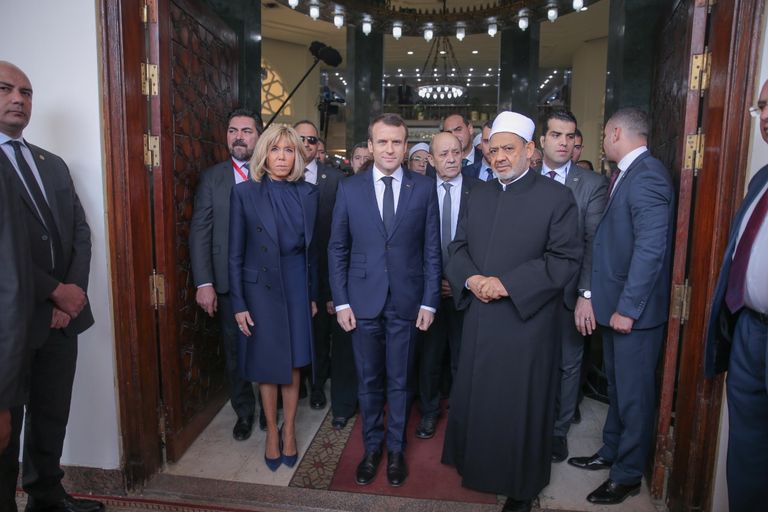 الرئيس المصري خلال استقبال نظيره الفرنسي