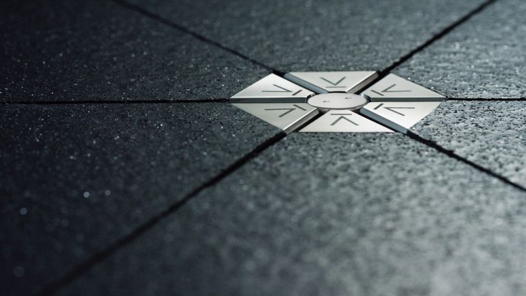 البلاط الإلكتروني يولد الكهرباء