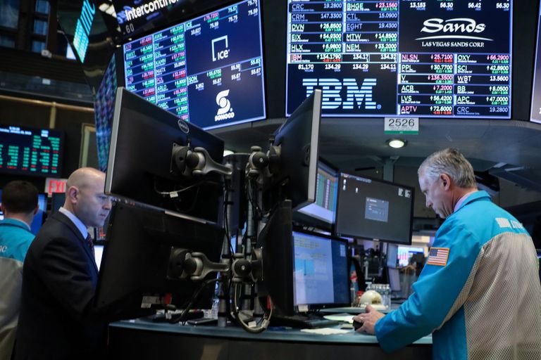 تباين مؤشرات البورصة الأمريكية عند الإغلاق