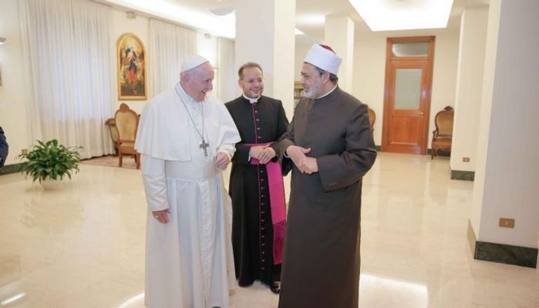 قداسة البابا فرنسيس وفضيلة الإمام الدكتور أحمد الطيب - أرشيفية