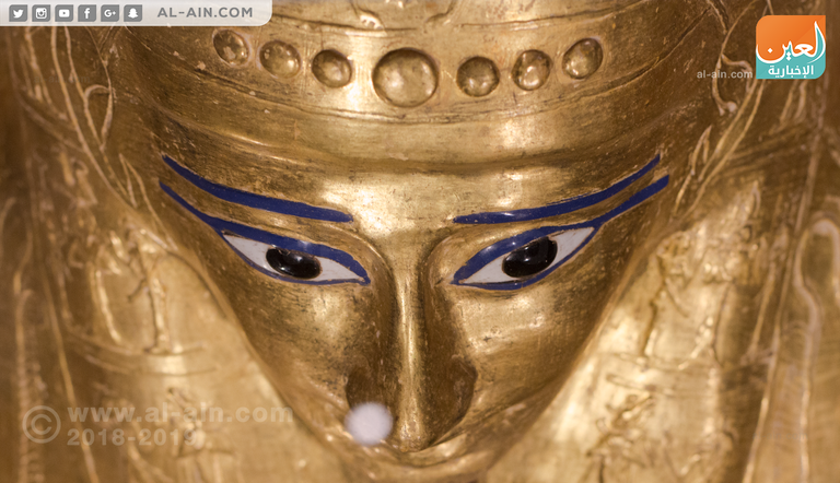 مصر تعرض التابوبت الذهبي لـ