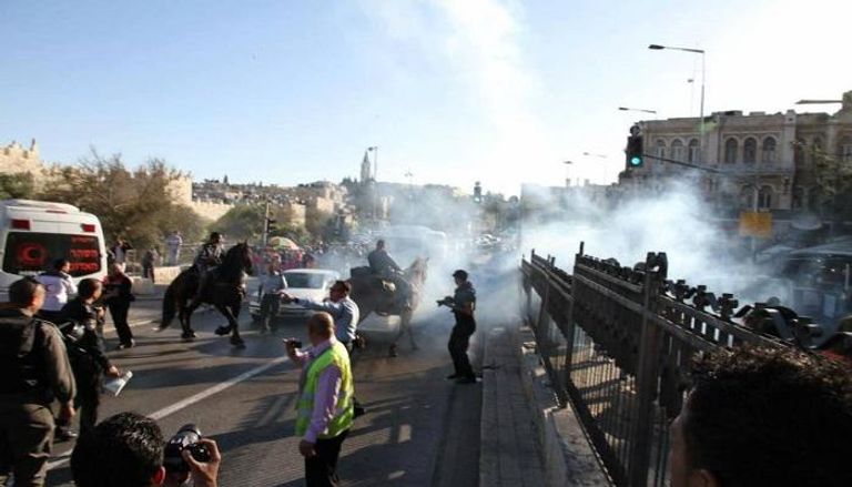 قوات الاحتلال تقمع إحدى المظاهرات الفلسطينية - أرشيفية