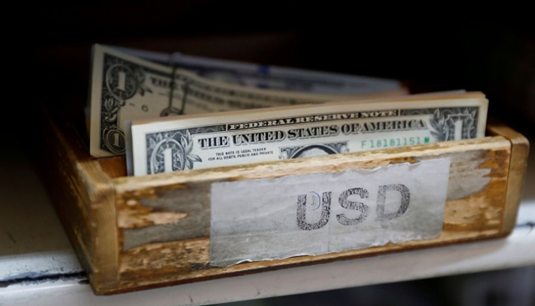 الركود الاقتصادي المحتمل لأمريكا يعصف بأسعار الدولار