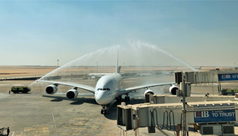 طائرة طيران الإمارات الإيرباص A380 
