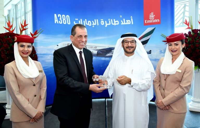 طائرة طيران الإمارات الإيرباص A380