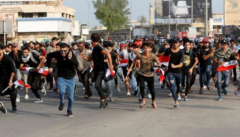 متظاهرون عراقيون ينددون بتدخل إيران في شؤون بلادهم