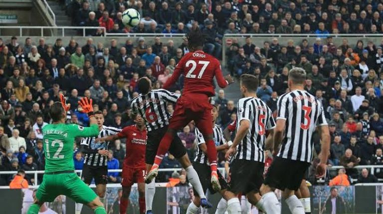 هدف أوريجي في نيوكاسل ديفوك أوريجي يسجل ضد السبيرز