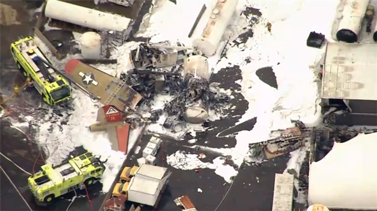 الطائرة كان على متنها 13 شخصا