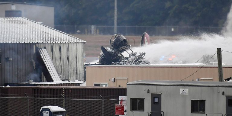 الطائرة كان على متنها 13 شخصا