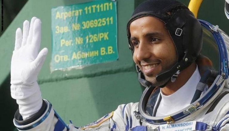  رائد الفضاء الإماراتي هزاع المنصوري