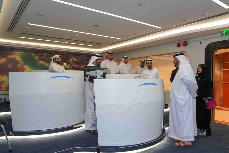 المؤتمر الصحفي عُقِد عبر موجات الراديو