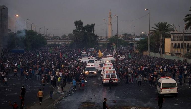 حشد كبير من المتظاهرين في العراق