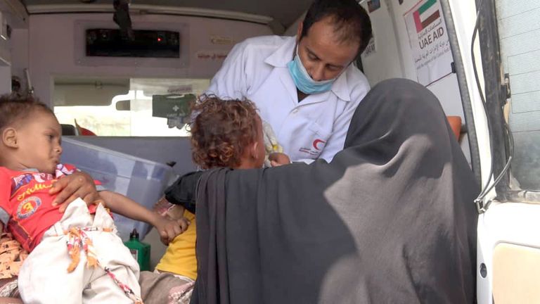 الإمارات تعزز حملة مكافحة الأوبئة في الساحل الغربي اليمني