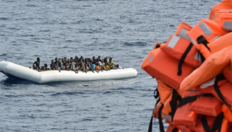 إنقاذ ١٠٢ مهاجر قرب السواحل الليبية - أرشيفية