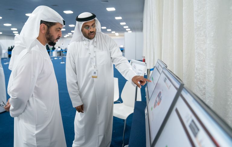 زيارة الشيخ حمدان بن زايد آل نهيان لمقر المركز الانتخابي