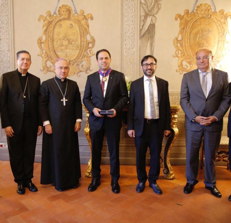 القاضي محمد عبدالسلام أثناء مراسم التكريم