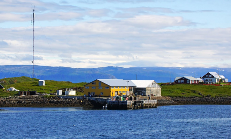 جزيرة فلايتي الأيسلندية