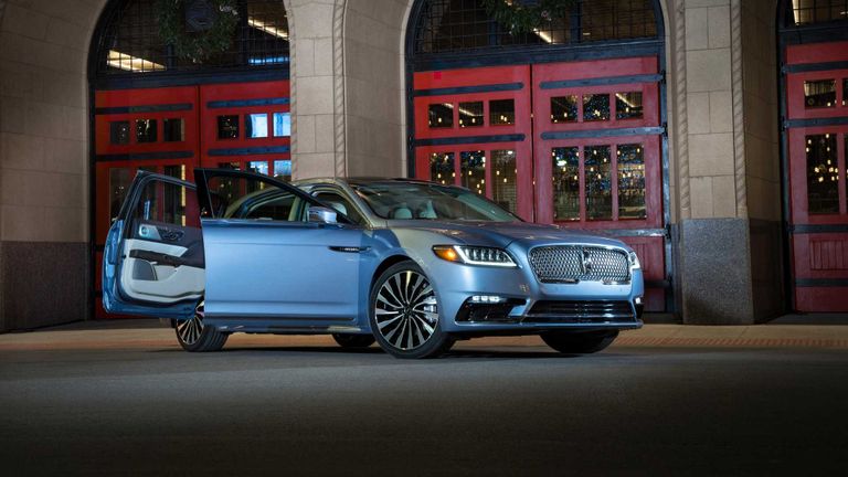 طراز Continental بأبواب Coach Door