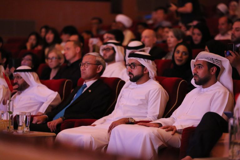 جانب من الأمسية الثقافية الموسيقية في الشارقة