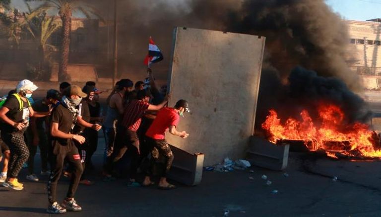المظاهرات الغاضبة تتصاعد في العراق ضد سياسات الحكومة