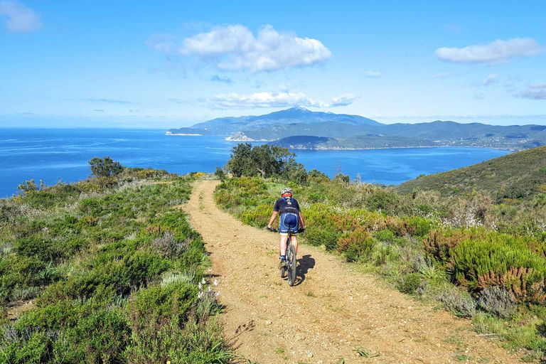 جزيرة إلبا الإيطالية