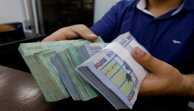 الليرة اللبنانية تنخفض مقابل الدولار في السوق الموازية