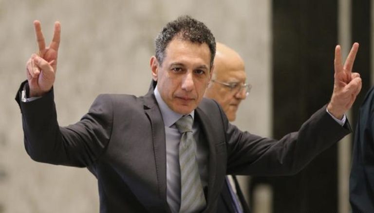 الزوجان الأستراليان جولي كينج ومارك فيركن أطلق سراحهما أمس