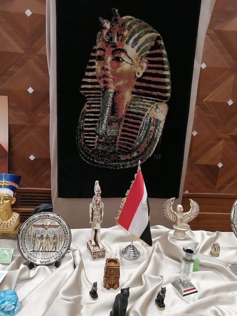 معرض للتراث المصري القديم سفارة مصر في الجزائر تحتفل بالذكرى 46 لنصر أكتوبر