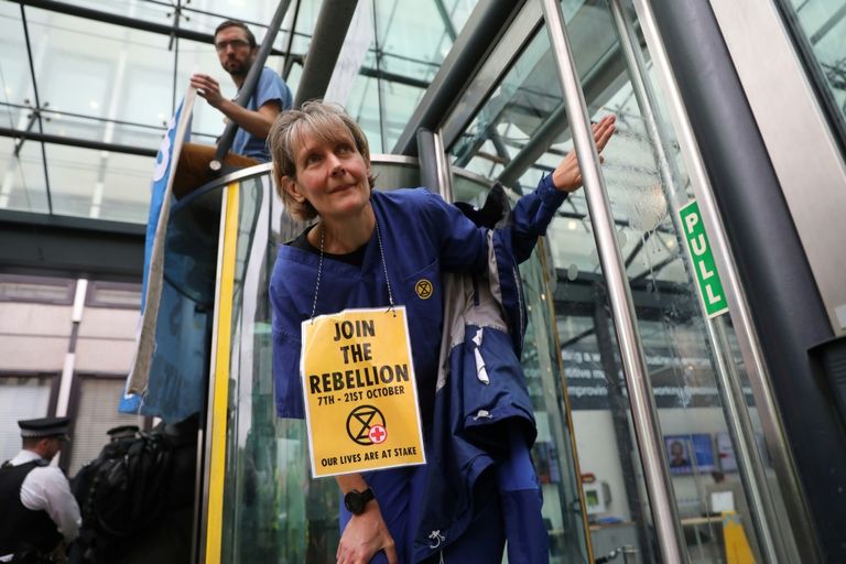 متظاهرون من أجل المناخ في مدينة ملبورن الأسترالية