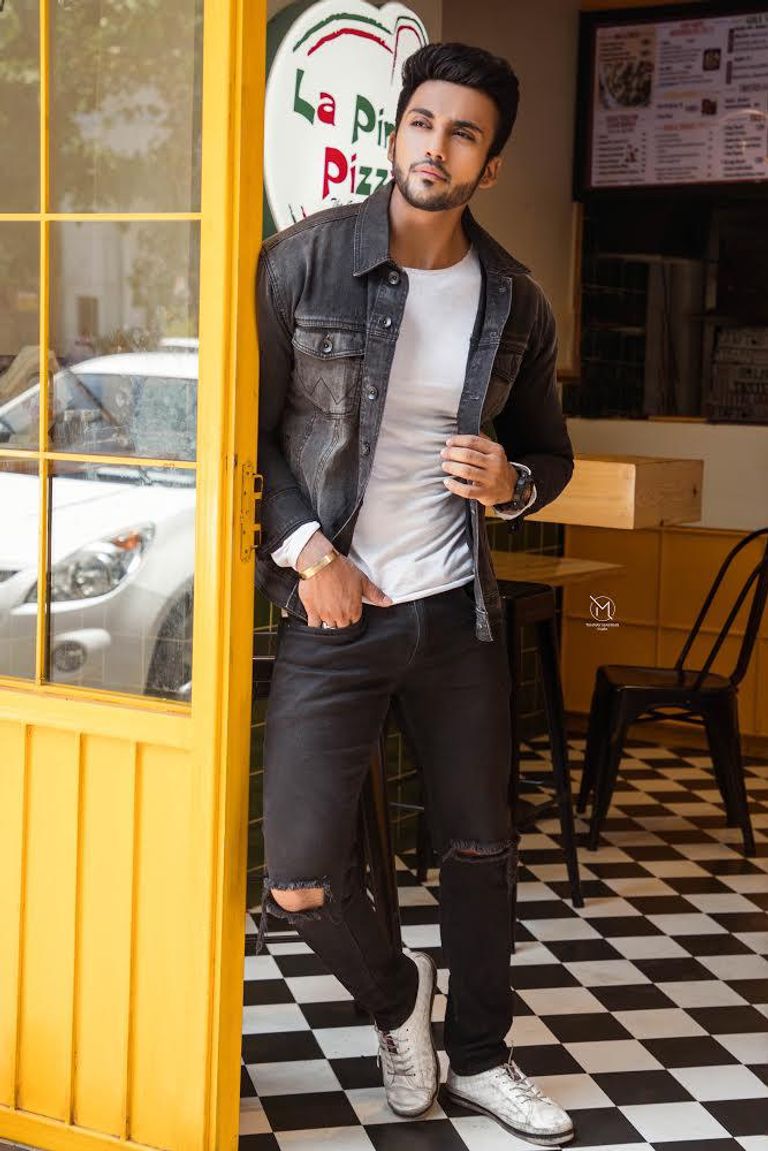 الممثل الهندي زبير خان