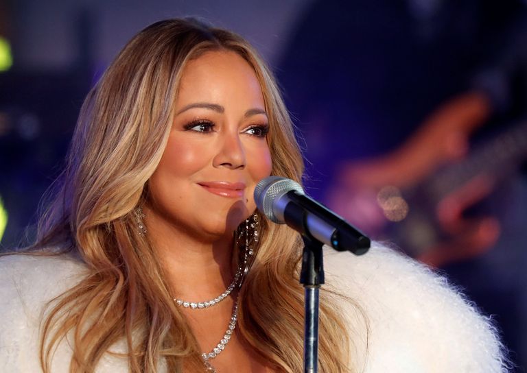 مارايا كاري الفنان الإماراتي حسين الجسمي